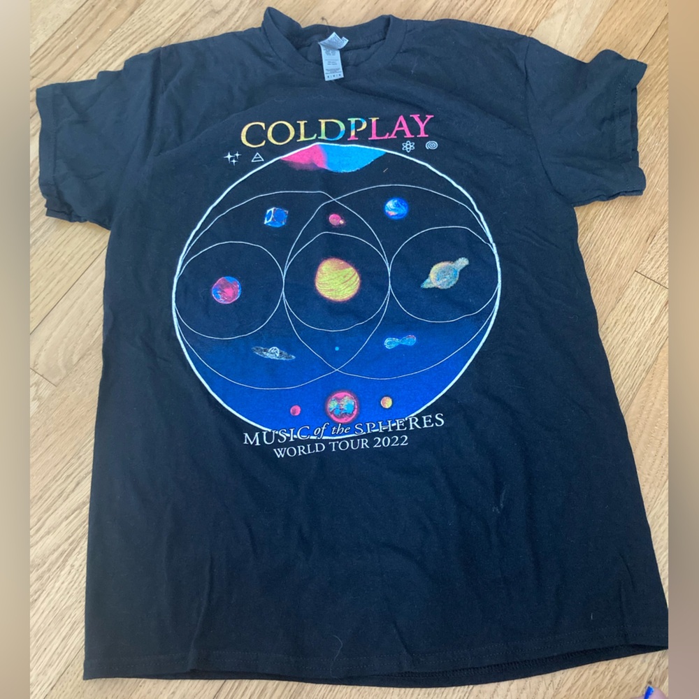 Coldplay world tour tee 2022: Music of Spheres